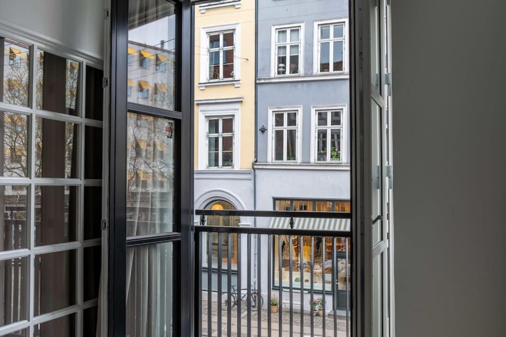 Apartment Stylish On Lively Street In Downtown Copenhagen